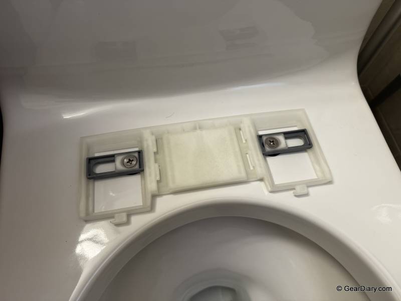 Brondell Swash Thinline T44 Bidet Review: The Slimmest, Most Upscale Bidet Seat We've Tested 3 Installing the Brondell Swash Thinline T44