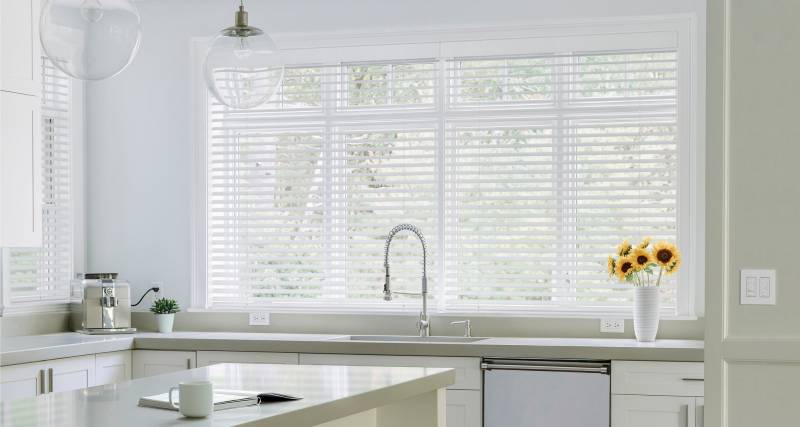 Lutron Caséta Smart Wood Blinds Automatically Adjust to the Sun for Better Light, Comfort, and Privacy 2 Caséta Smart Wood Blinds