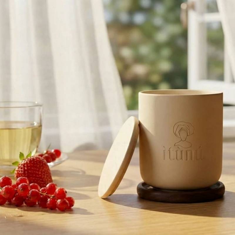 Ituju Lemon + Strawberry Candle