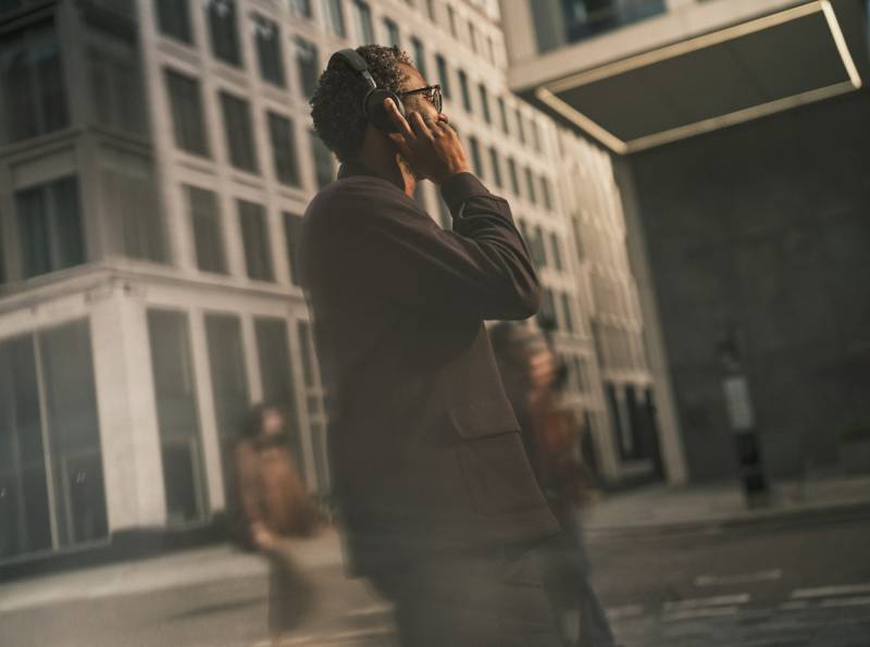 Jabra Evolve3 Headsets Will Replace Your Work Headset and Everyday Headphones with One Sleek Package 7 Jabra Evolve3 75