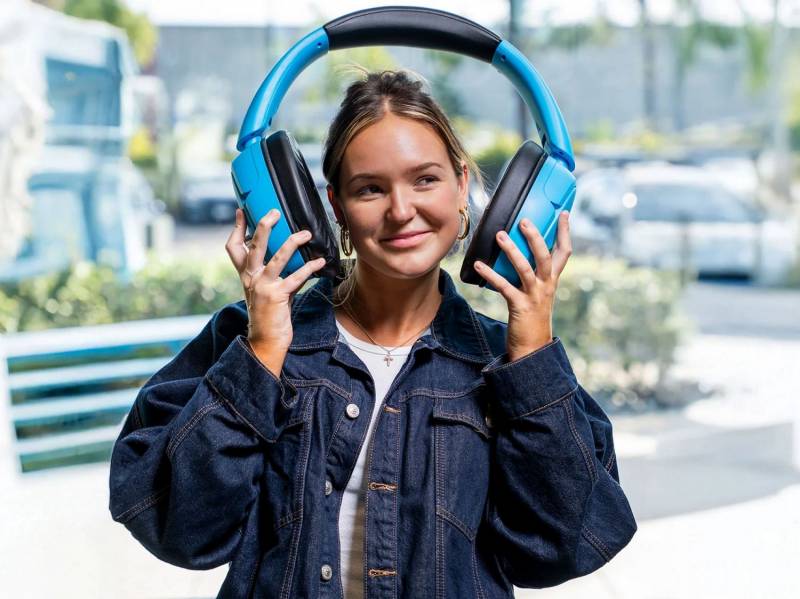 The Limited Edition JLab Blue XL Speaker Headphones Pack 30 Watts into a Wearable Party Machine 1 JLab Blue XL Speaker Headphones