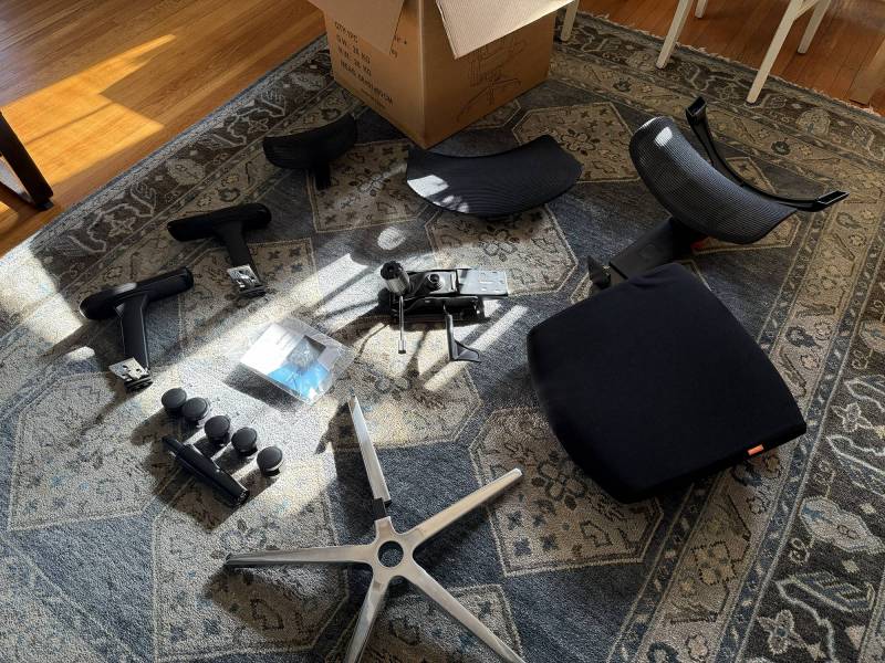 Newtral NT002 Ergonomic Home Office Chair Review: Modern Aesthetic with Active Lumbar Support 10 Unboxing the Newtral NT002