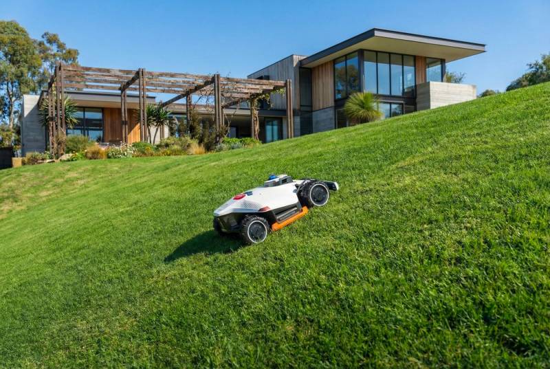 MAMMOTION iNavi Launches in the U.S. with Free Lifetime Precision Positioning for Wire-Free Robotic Lawn Mowers 4 MAMMOTION iNavi Launches in the U.S. with Free Lifetime Precision Positioning for Wire-Free Robotic Lawn Mowers