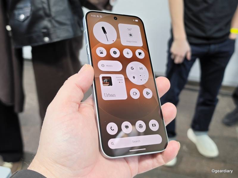 Nothing’s Boldest Lineup Yet: Hands-On with the Phone (4a) Pro, Phone (4a), and the Colorful New Headphone (a) 14 Nothing Phone (4a) Pro