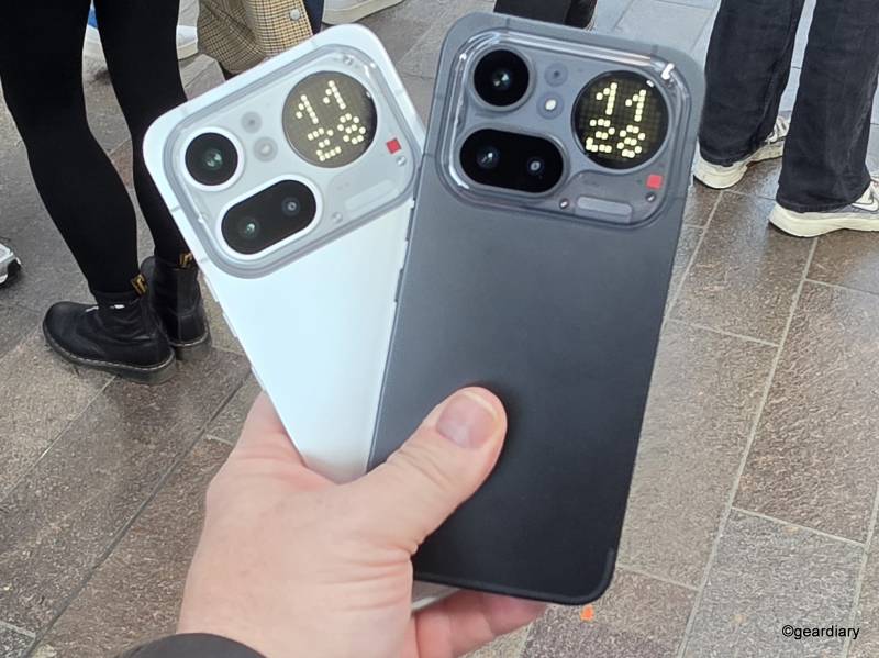 Nothing’s Boldest Lineup Yet: Hands-On with the Phone (4a) Pro, Phone (4a), and the Colorful New Headphone (a) 18 Nothing Phone (4a) Pro