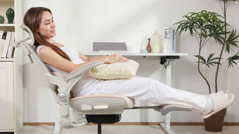 The Cabevibe CabLady S2 Is a Petite-Friendly Women's Ergonomic Office Chair That Understands the Assignment 5 Cabevibe CabLady S2