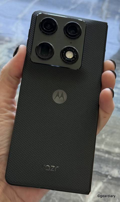 The Motorola 2026 Razr Lineup Wants Foldables to Feel Less Fragile and More Useful 37 moto razr fold