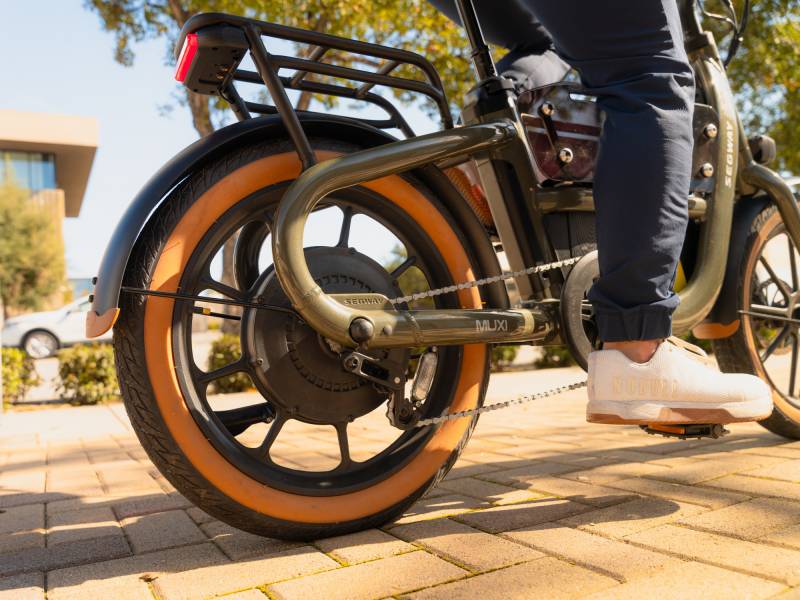 The Segway MUXI Debuts as a Compact Class 2 Cargo Bike Built for Everyday Utility 13 Segway MUXI