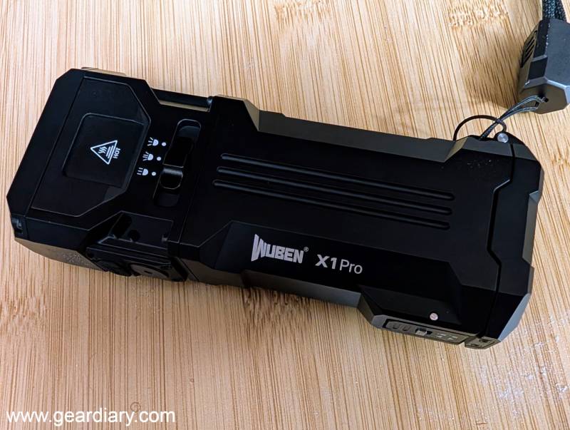 Wuben X1 Pro Review: 12,300-Lumens Make the Dark Feel Optional 4 Wuben X1 Pro