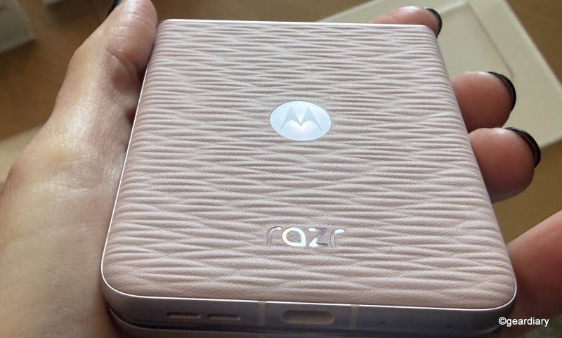 The Motorola 2026 Razr Lineup Wants Foldables to Feel Less Fragile and More Useful 24 motor razr