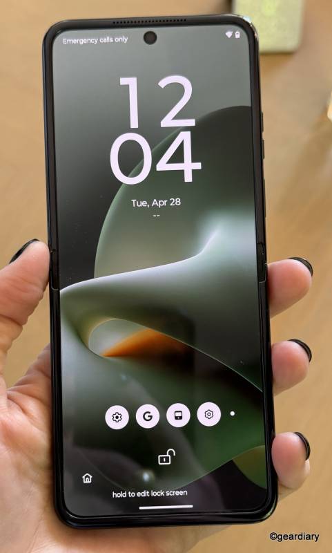 The Motorola 2026 Razr Lineup Wants Foldables to Feel Less Fragile and More Useful 16 moto razr +