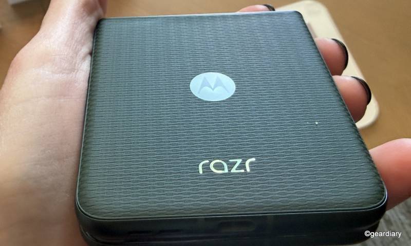 The Motorola 2026 Razr Lineup Wants Foldables to Feel Less Fragile and More Useful 25 moto razr +