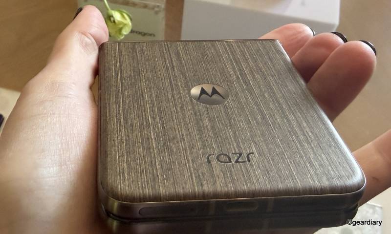 The Motorola 2026 Razr Lineup Wants Foldables to Feel Less Fragile and More Useful 27 motor razr ultra