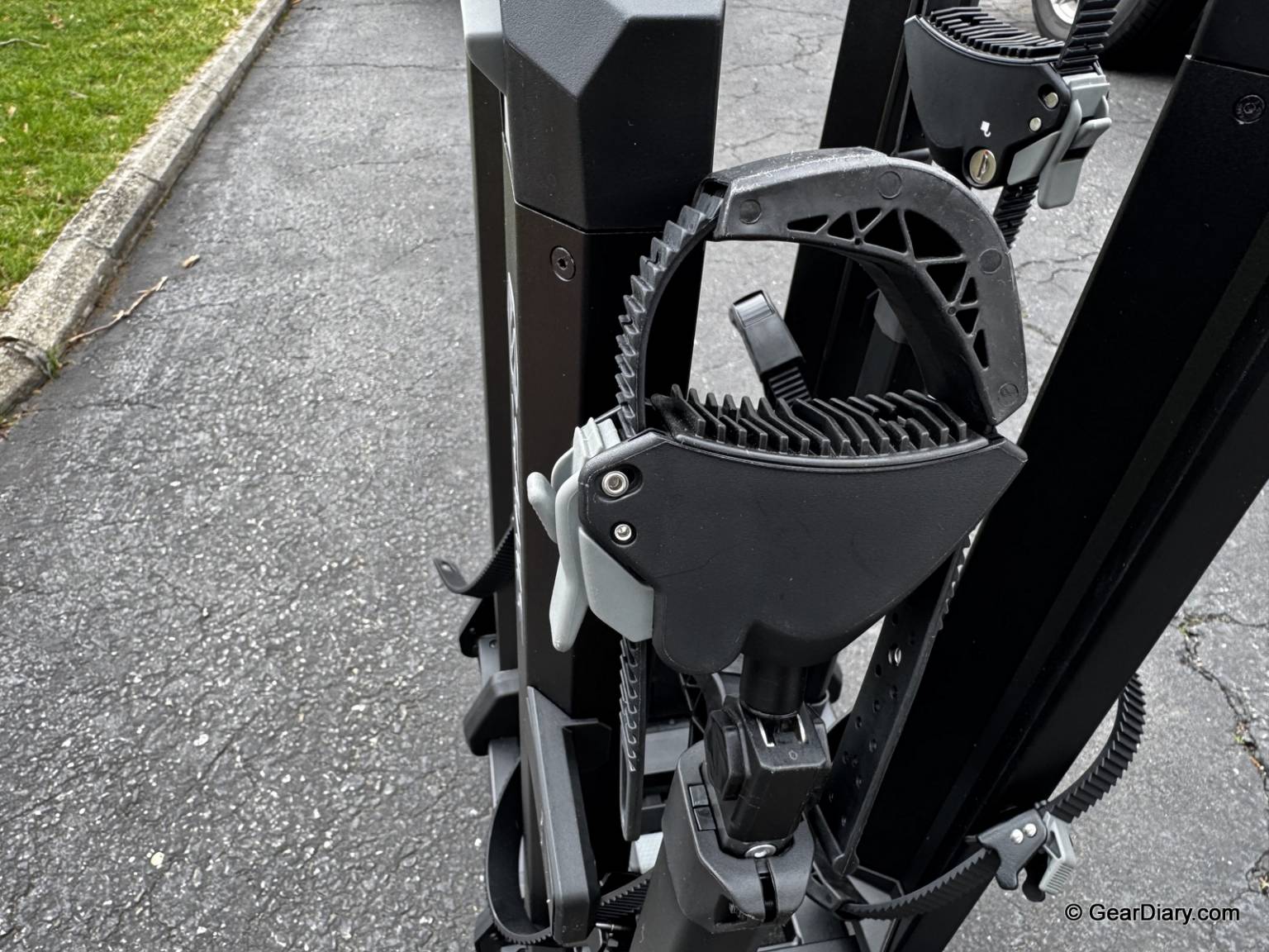 Saris Cycle-On 2-Bike Hitch Rack Review: A Heavy-Duty E-Bike Hauler ...