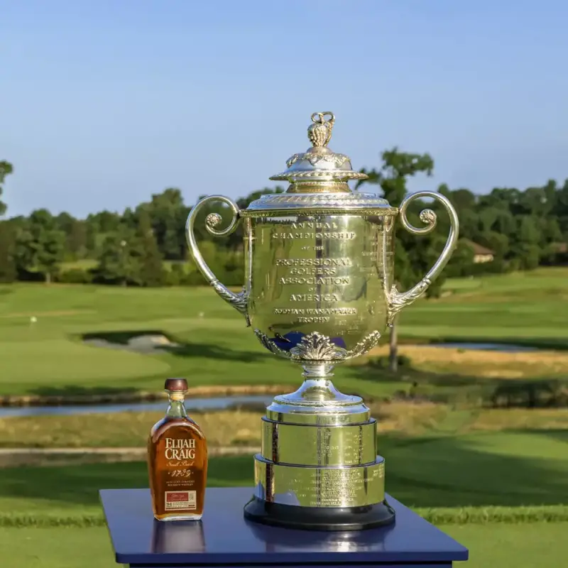 Gear Diary's 2026 Father's Day Gift Guide & Giveaway: Smart, Stylish, and Useful Gifts That Dad Will Love 32 Elijah Craig PGA Commemorative Edition Bourbon