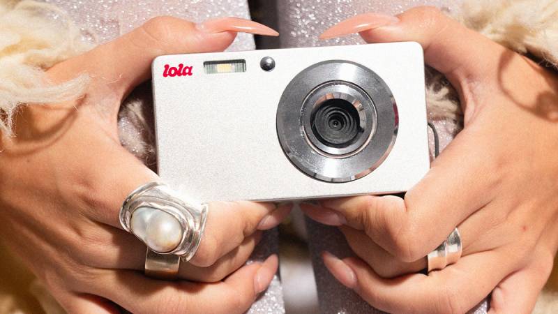 The Lola Digital Camera Is a Delightful $109 Y2K Escape from