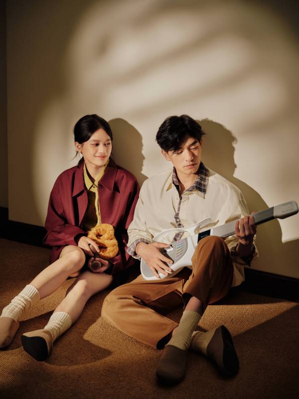 TemPolor Melo-D Wants to Turn Humming and Text Prompts into Playable Music 1 TemPolor Melo-D