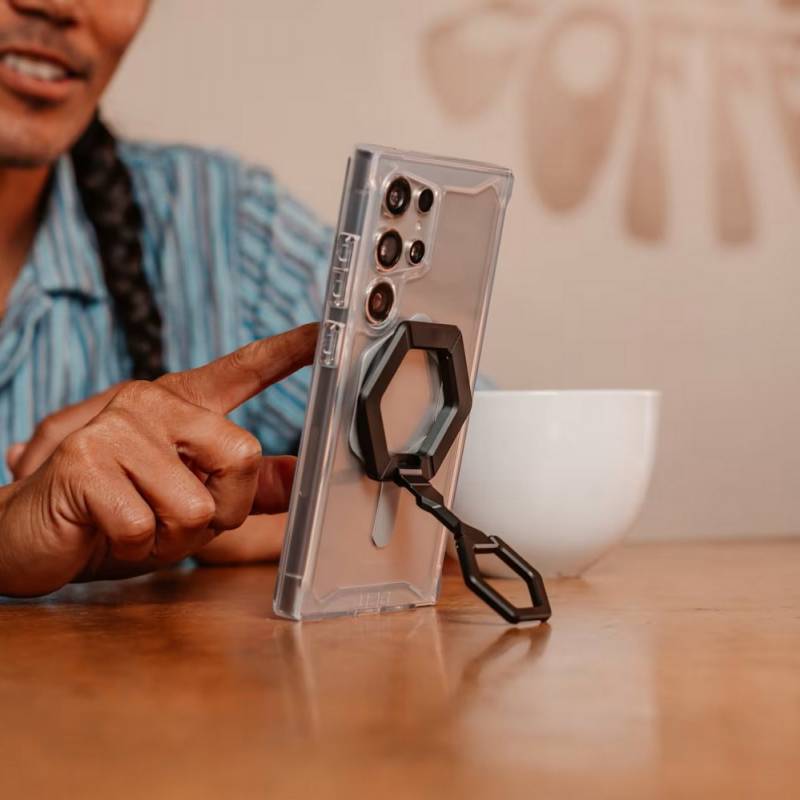 Gear Diary's 2026 Father's Day Gift Guide & Giveaway: Smart, Stylish, and Useful Gifts That Dad Will Love 51 UAG Magnetic Ring Stand