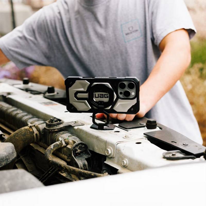 Gear Diary's 2026 Father's Day Gift Guide & Giveaway: Smart, Stylish, and Useful Gifts That Dad Will Love 122 UAG Monarch Mag2 Dual Magnetic Ring Stand