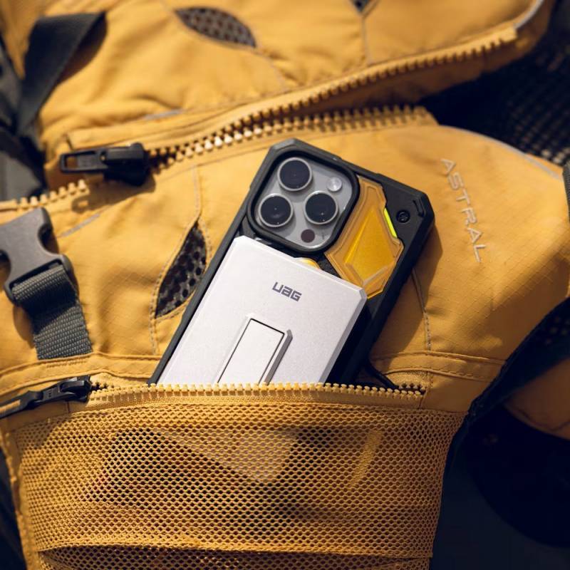 Gear Diary's 2026 Father's Day Gift Guide & Giveaway: Smart, Stylish, and Useful Gifts That Dad Will Love 86 UAG SRGE Slim Power Bank + Stand