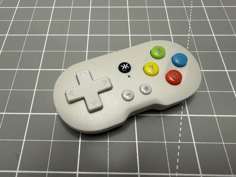CRKD ATOM Keychain Gaming Controller Review: A Tiny but Functional Controller for Fun and Travel 4 CRKD ATOM