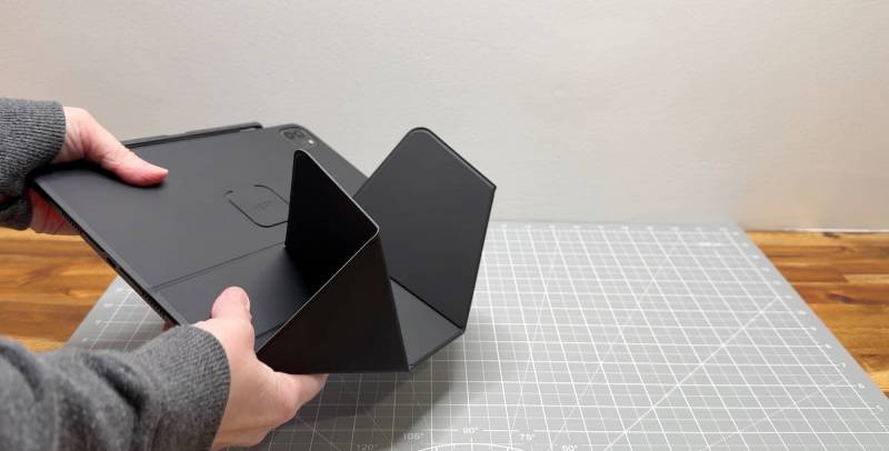MOFT Dynamic Folio iPad Case Review: A Clever Origami-style Case That Might Become Your New Favorite 9 MOFT Dynamic Folio iPad Case