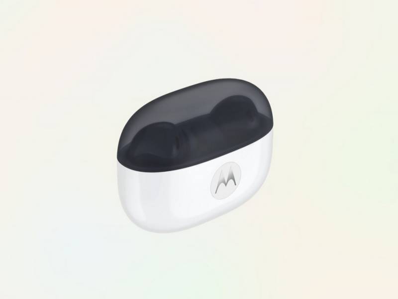 Motorola Edge 2026 Puts Durability, Cameras, and Faster Charging into a Smaller Midrange Phone 8 moto buds 2