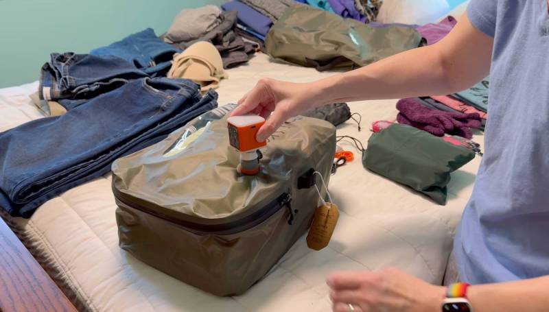 VollyC EZYPAK Vacuum Travel Bags Review: A Travel Hack That Actually Saves Space 11 VollyC EZYPAK Vacuum Travel Bags