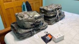 VollyC EZYPAK Vacuum Travel Bags Review: A Travel Hack That Actually Saves Space