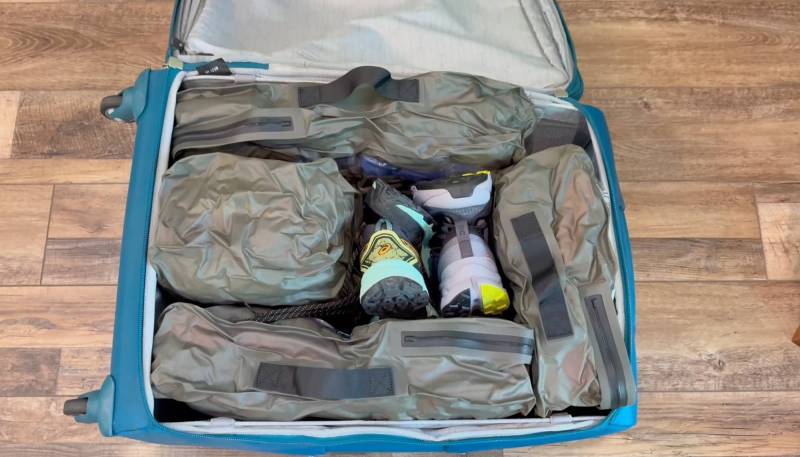 VollyC EZYPAK Vacuum Travel Bags Review: A Travel Hack That Actually Saves Space 12 VollyC EZYPAK Vacuum Travel Bags