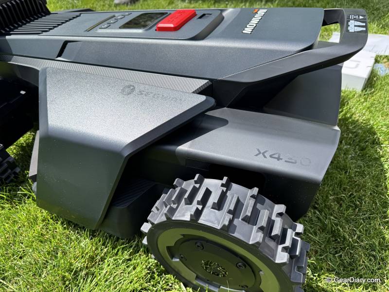 Segway Navimow X430 Review: A 4WD All-Terrain Tank That Mows Fast but Leaves the Fine Details to You 5 Segway Navimow X430
