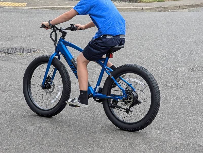 Huffy Quantis Kids Bike (24-Inch) Review: A Little Assistance for the Little Ones That Comes with Some Caveats 25 Huffy Quantis Kids Bike