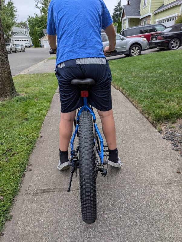 Huffy Quantis Kids Bike (24-Inch) Review: A Little Assistance for the Little Ones That Comes with Some Caveats 30 Huffy Quantis Kids Bike