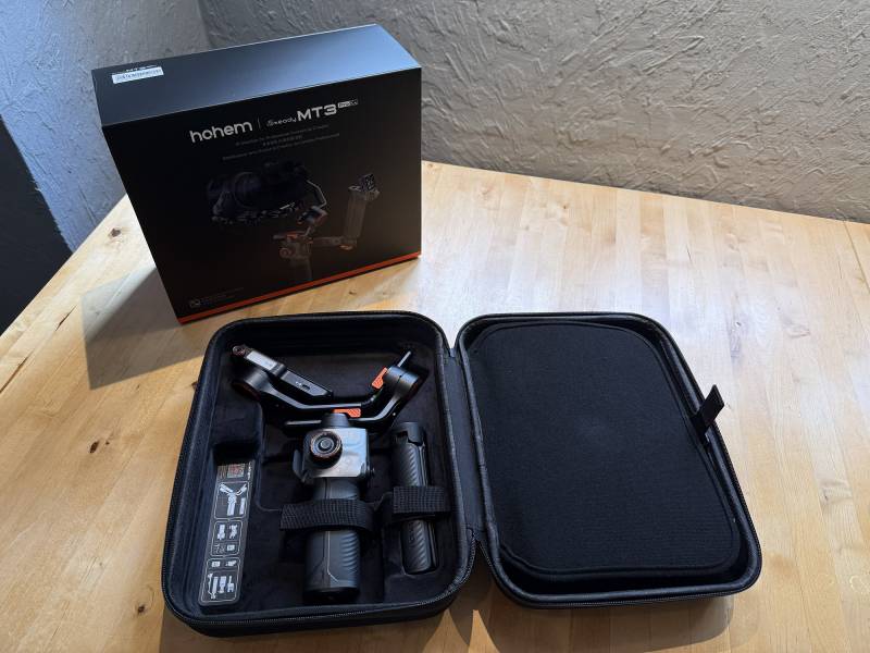 Hohem iSteady MT3 Pro Kit Review: Impressive AI Camera Stabilizer with Detachable Live Feed Remote 4 Hohem iSteady MT3 Pro Kit