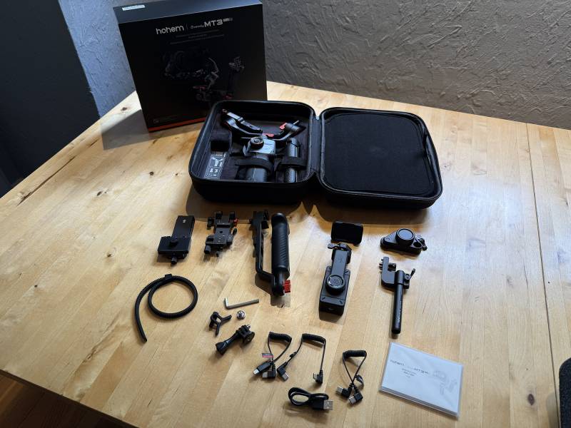 Hohem iSteady MT3 Pro Kit Review: Impressive AI Camera Stabilizer with Detachable Live Feed Remote 6 Hohem iSteady MT3 Pro Kit