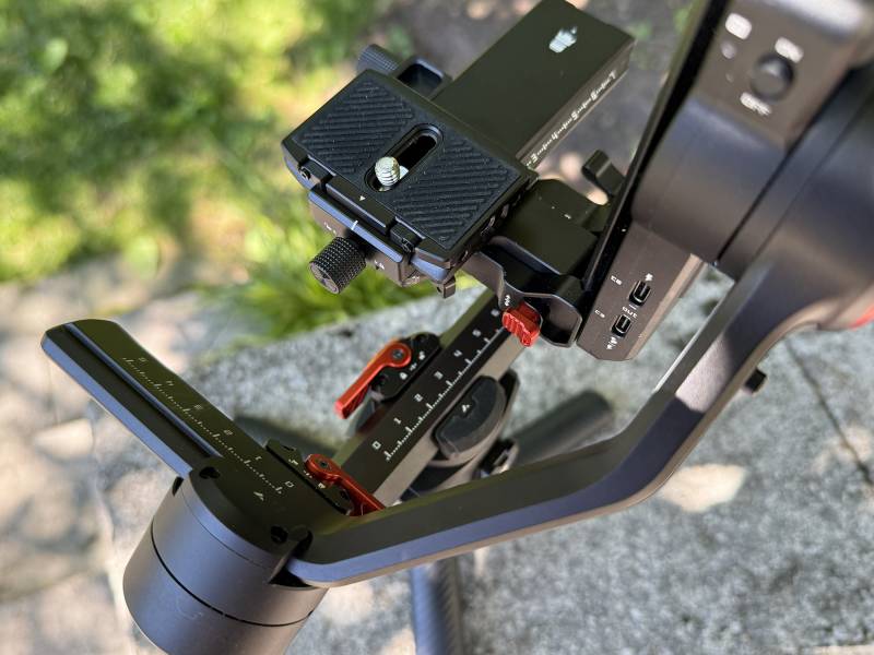 Hohem iSteady MT3 Pro Kit Review: Impressive AI Camera Stabilizer with Detachable Live Feed Remote 19 Hohem iSteady MT3 Pro Kit