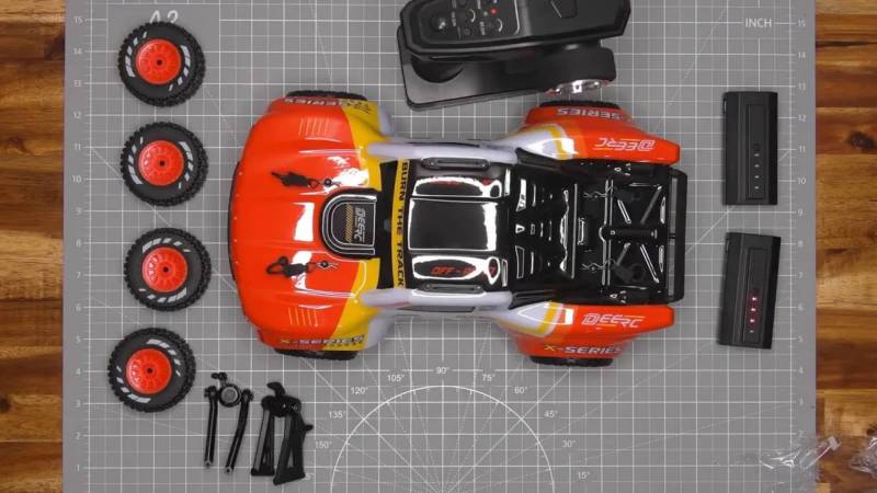 DEERC 1205 BRUSHLESS RC Car