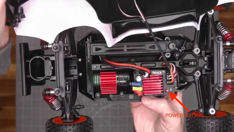 DEERC 1205 BRUSHLESS RC Car