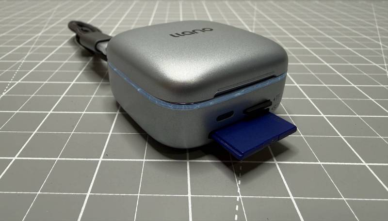 Llano F-17 Card Reader Review: A Pocket-size Card Reader and Storage Case for Travel 8 Llano F-17 Card Reader
