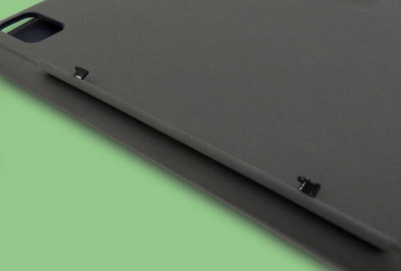 Huion Note E Review: The Little Tablet That Could(ish) 4 Metal tabs on the Huion Note E tablet case