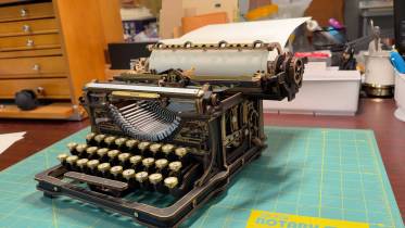 ROKR Mechanical Typewriter Wooden 3D Puzzle Review: A Gorgeous Build That’s More Display Piece Than Typewriter