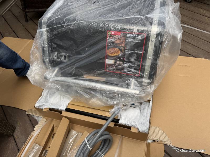 Weber Genesis EX-325W Smart Gas Grill Review: Modern Smarts, Excellent Searing, and a Few Cost-Cutting Surprises 3 Weber Genesis EX-325W Smart Gas Grill