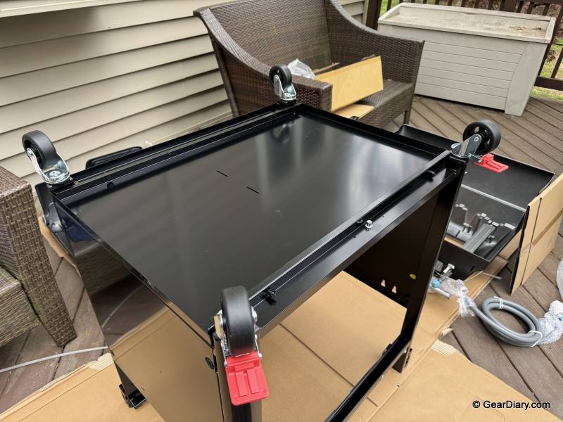Weber Genesis EX-325W Smart Gas Grill Review: Modern Smarts, Excellent Searing, and a Few Cost-Cutting Surprises 7 Weber Genesis EX-325W Smart Gas Grill