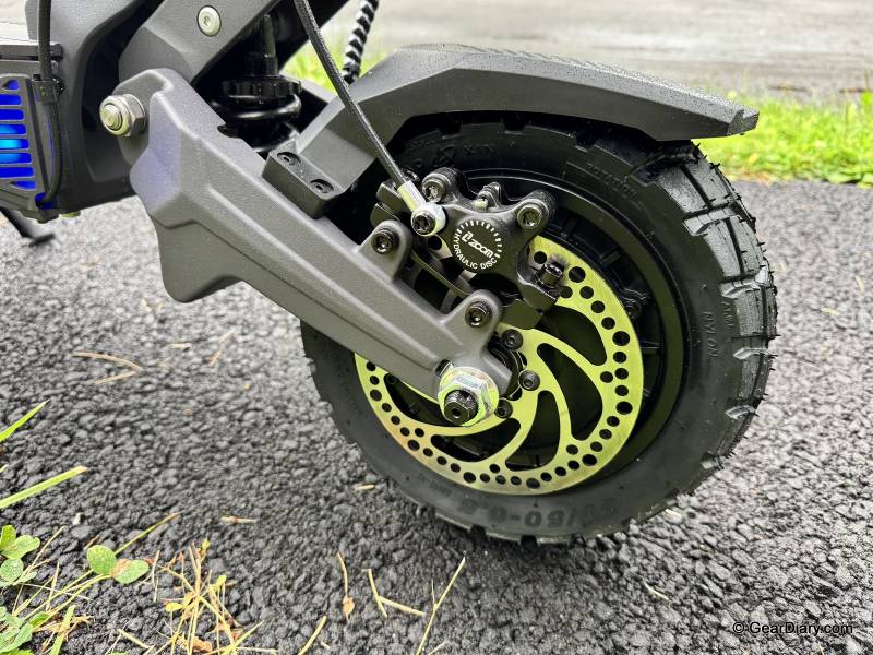 Ausom DT2 Pro Electric Scooter Review: Dual-Motor Power, Massive Battery, and a Trigger Throttle I Don't Want to Give Up 11 Ausom DT2 Pro Electric Scooter