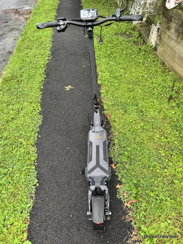 Ausom DT2 Pro Electric Scooter Review: Dual-Motor Power, Massive Battery, and a Trigger Throttle I Don't Want to Give Up 13 Ausom DT2 Pro Electric Scooter