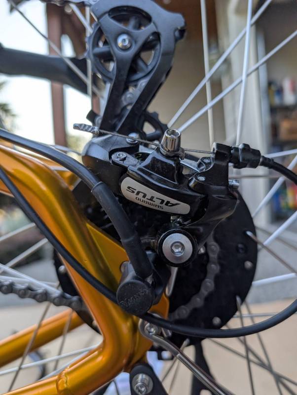 Batch eCB.3 E-Bike Review: An E-Bike Done Right 25 Batch eCB.3 E-Bike gears