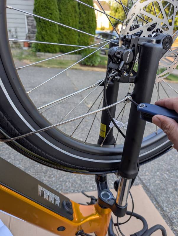 Batch eCB.3 E-Bike Review: An E-Bike Done Right 19 Batch eCB.3 E-Bike wheel adjustment