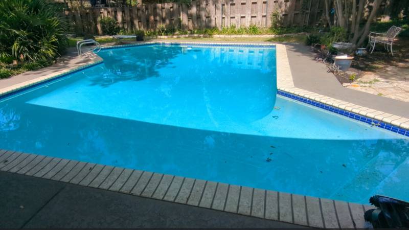 Beatbot AquaSense 2 Ultra AI Robotic Pool Cleaner Review: It Cleans Your Pool Even at Night 44 Image of the pool before it's been cleaned