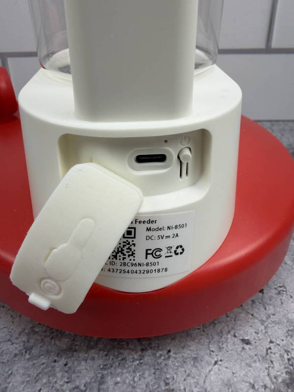 Birdfy Hum Feeder Duo Smart Hummingbird Feeder Review: Watch Nature's Acrobats in Action! 8 Birdfy Hum Feeder Duo