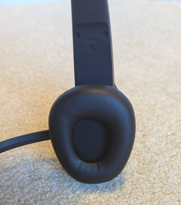 BlueParrott Pro B450 Review: A Dream Wireless Headset for Truckers 3 BlueParrott Pro B450